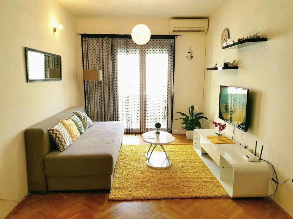 David Apartman *